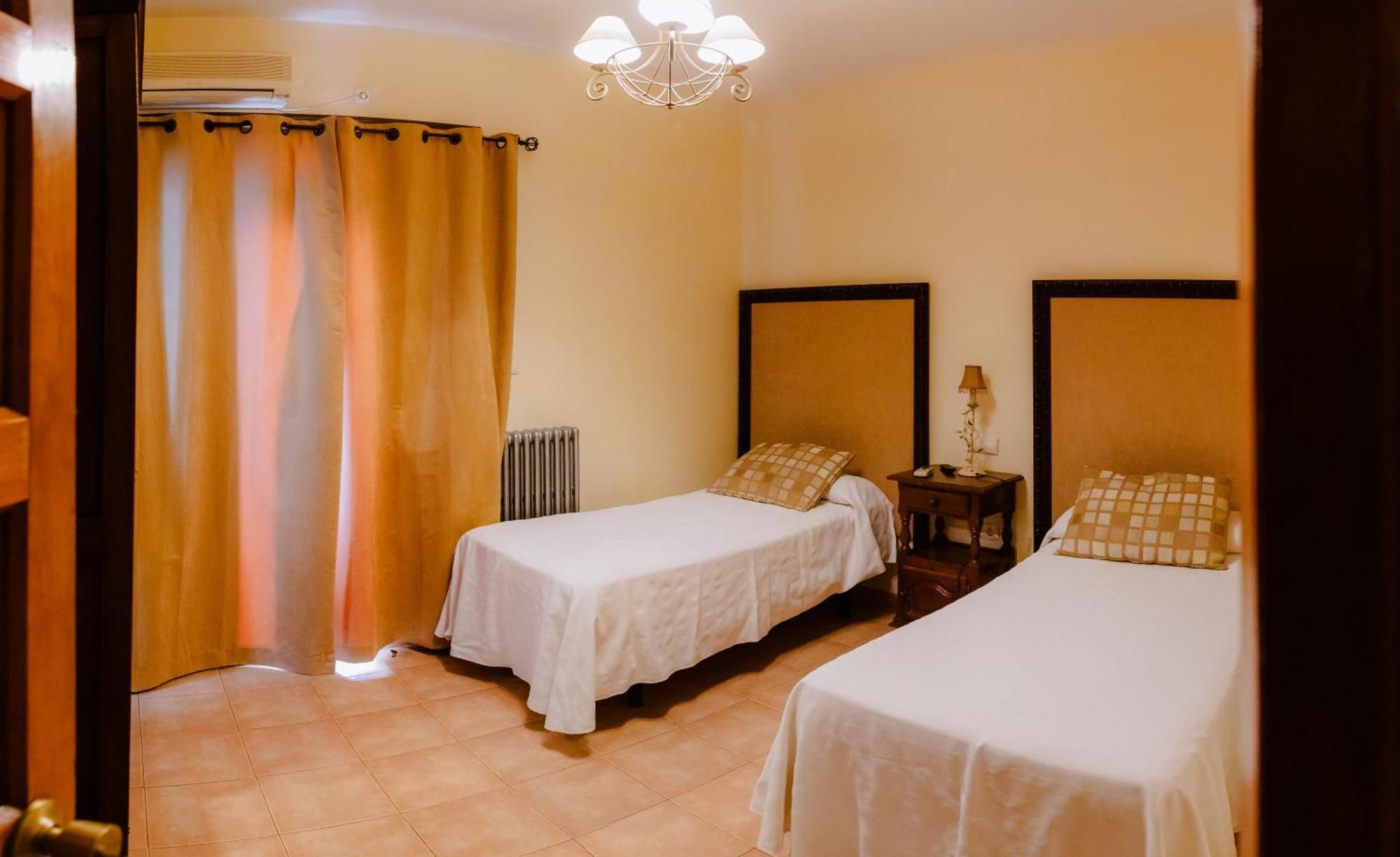 Escua Aparthotel Archidona Bagian luar foto