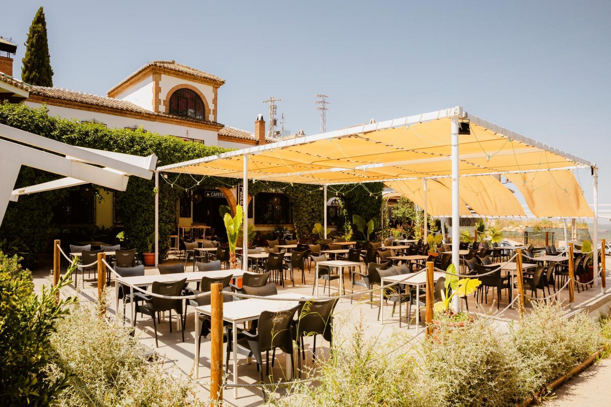 Escua Aparthotel Archidona Bagian luar foto
