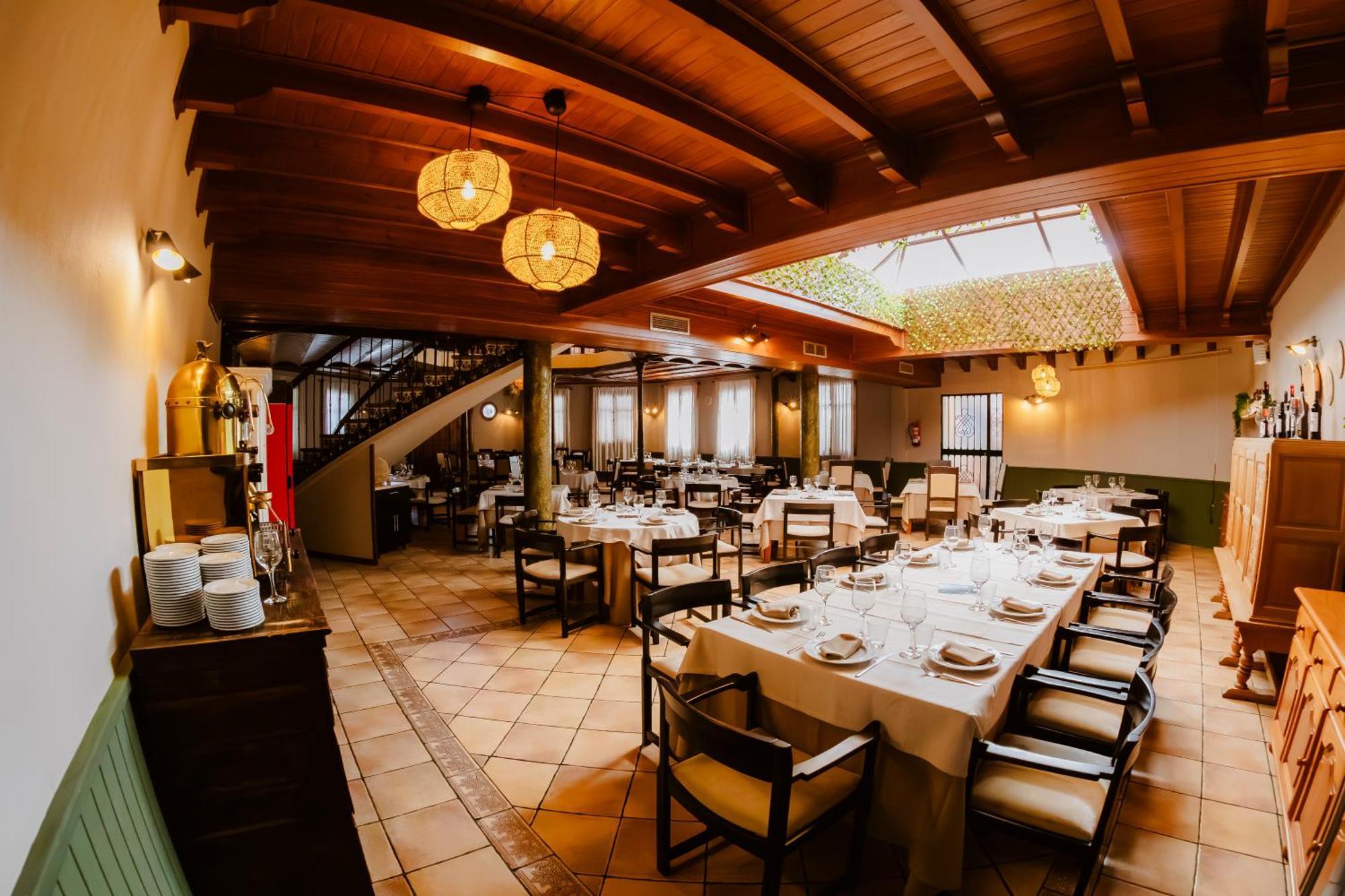 Escua Aparthotel Archidona Bagian luar foto